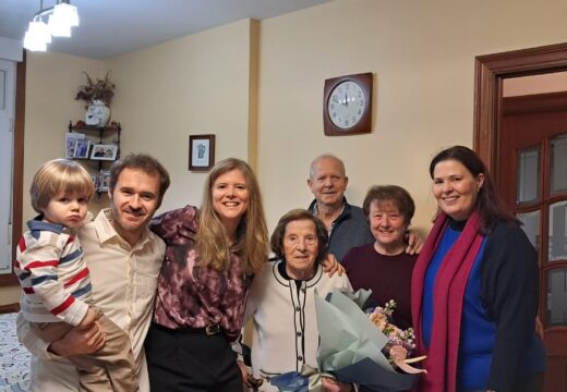 Visita a centenaria Erundina Amado