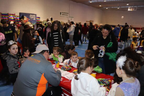 O Festival de Entroido de Lousame colgou o cartel de “non hai billetes”