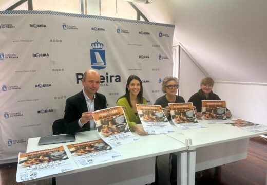 María Sampedro pon en valor o traballo realizado pola Asociación Amas de Casa de Ribeira coa organización da súa anual Homenaxe ás Persoas Maiores