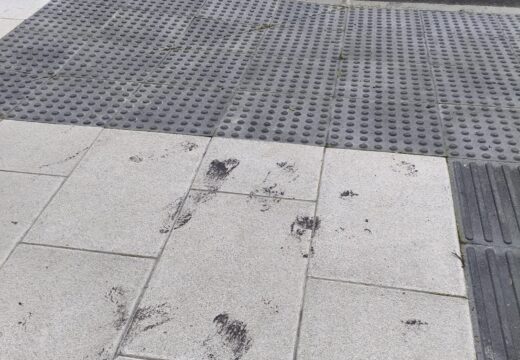 A reurbanización da Rúa Alcalde Domingo Sierra non cumpre o proxecto inicial