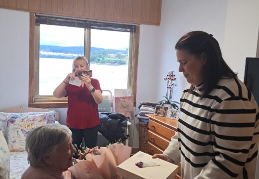 Visita a centenaria Sebastiana Savasta