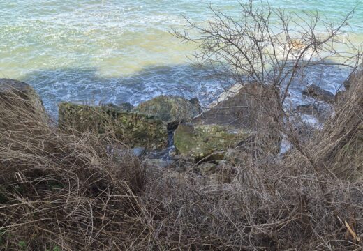 O Concello reclama a Costas a urxente reparación do noiro de Naval