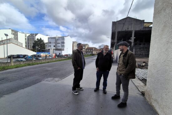 O Concello de Carballo avanza na ampliación da rúa Emilio González López, unha vía clave para o tráfico rodado no ámbito da Milagrosa