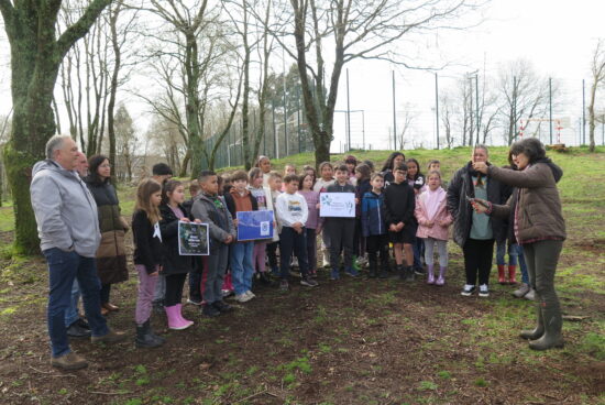 O concello felicita ao CEIP Alfredo Brañas por ser premiado pola Fundación María José Jove no marco do programa “Aprender do bosque
