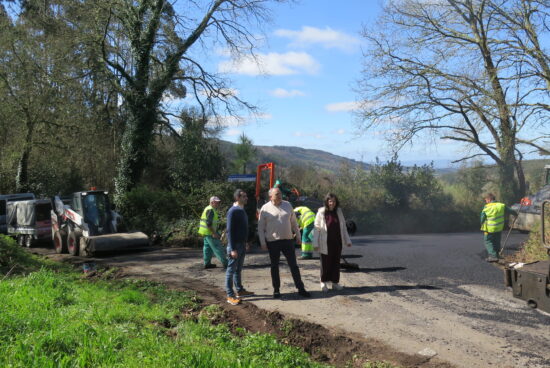 O concello renova o pavimento do núcleo da Tapia, na parroquia de Soandres