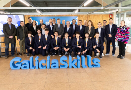 Román Rodríguez felicita aos estudantes galegos de FP que se alzaron con sete medallas en SpainSkills