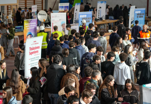 Éxito de asistencia na feira de orientación académica e profesional