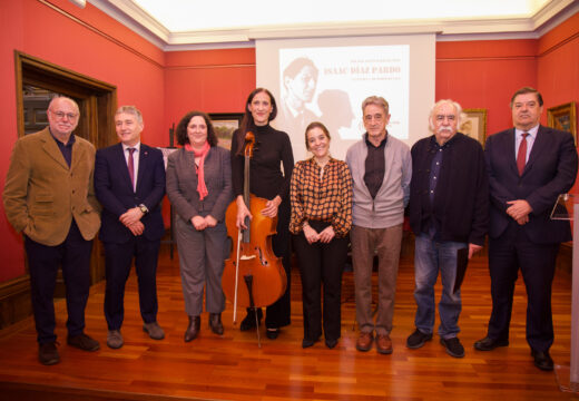 Inés Rey participa na homenaxe da Academia Galega de Belas Artes ao intelectual Isaac Díaz Pardo