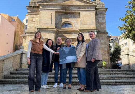 A alcaldesa e a concelleira de Cultura participaron na presentación