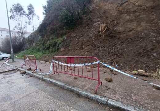 O PSdeG denuncia dous meses de inacción do goberno de Sanmartín tras o desprendemento na rúa Berlín