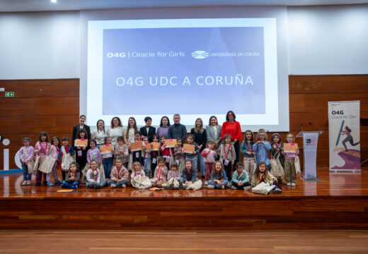 Preto de 160 nenas participan na Coruña na xornada Oracle4Girls para espertar vocacións STEM