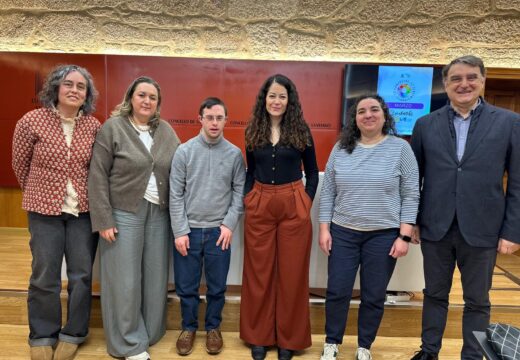 Chafarís e Down Compostela, protagonistas da campaña “12 Comercios, 12 Sensibilidades” no mes de marzo