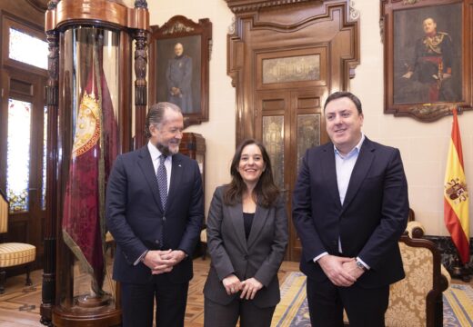 O Concello e o RC Deportivo selan un acordo para a reforma do Estadio e da cidade deportiva de Riazor