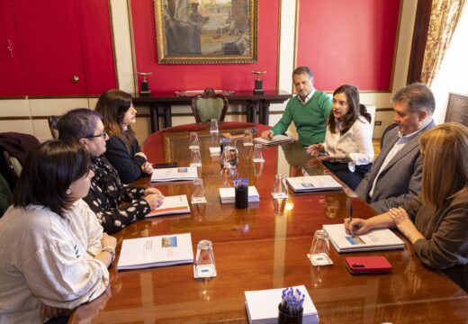 O Concello reforza a colaboración coa comunidade educativa nun encontro coa Federación de ANPAs