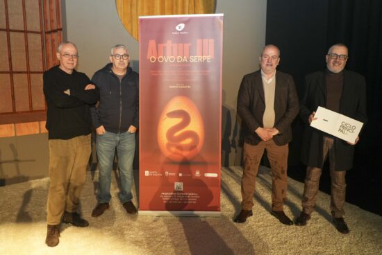 O Teatro Rosalía de Castro acollerá a estrea absoluta de ‘Artur Ui, o ovo da serpe’, a nova obra de Talía Teatro
