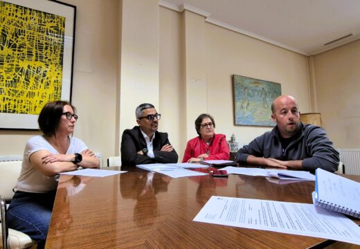 Carballo renovará o seu alumeado público cun contrato pioneiro que aforrará 84.000 euros anuais e protexerá o ceo nocturno