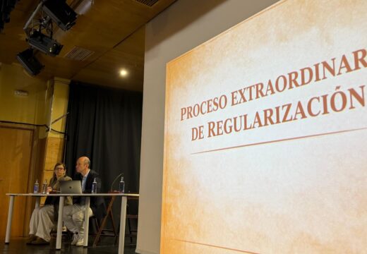 Ribeira informou sobre o procedemento de regularización extraordinaria para persoas estranxeiras en situación irregular