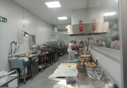 O Concello convoca os cursos de formación para incorporarse ás cociñas colaborativas do coworking “Transformando en Brión”