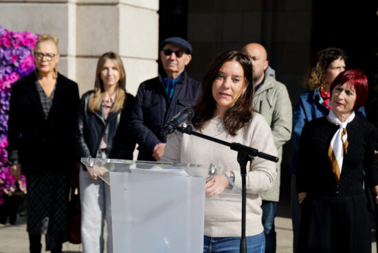 Inés Rey chama a reforzar a atención ás persoas con párkinson e a combater os estigmas que aínda persisten