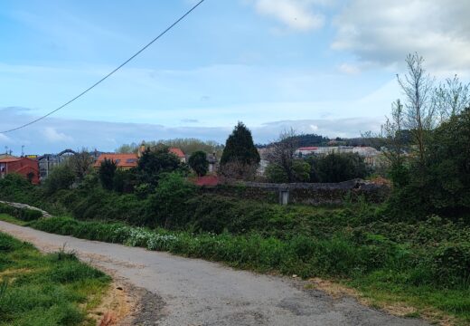 Un ano despois, o vial 4 segue no aire