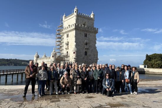 A viaxe cultural a Portugal reúne a 42 veciños nunha experiencia de convivencia e lecer