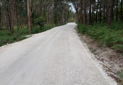 O Concello de Ponteceso completa a reforma dos camiños de Tella e reforza a protección do parque empresarial fronte aos incendios