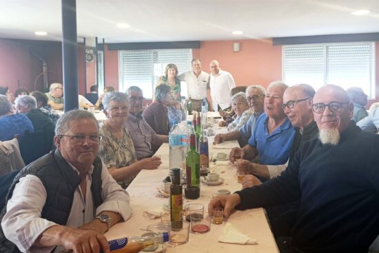 A Asociación da Terceira Idade de Ponte Carreira celebra o seu xantar anual