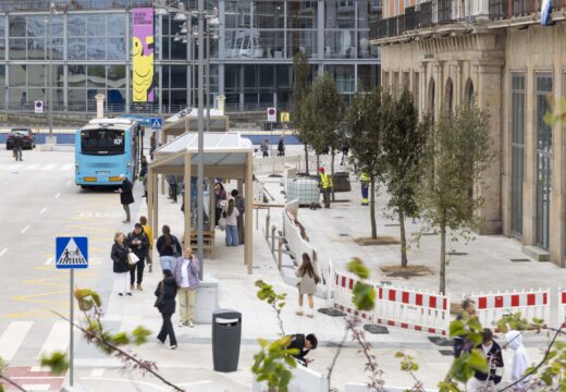 Catro faias acompañarán ao Obelisco, as primeiras árbores que se plantarán na contorna do monumento