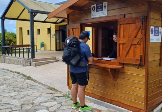 Neda reabrirá a oficina de turismo durante a tempada co apoio provincial
