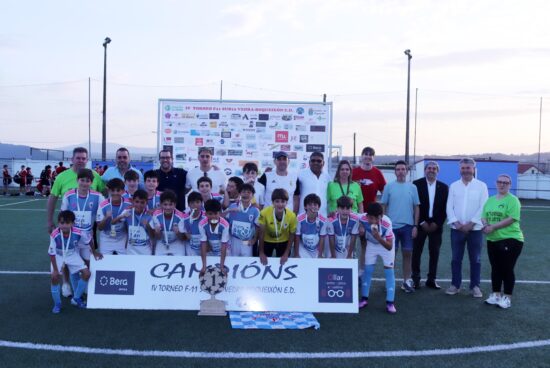 A SD Compostela gaña o IV Torneo F11 Sub 12 Vedra-Boqueixón, que reuniu a máis de douscentos xogadores