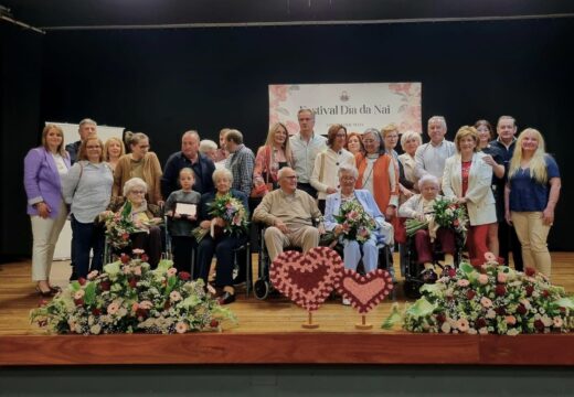 Catro madres nonaxenarias, homenaxeadas polo Concello de Neda no seu III Festival Día da nai