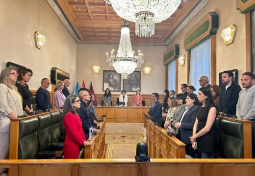 O Pleno do Concello de Santiago anova o compromiso coa lingua nunha declaración institucional polo Día das Letras
