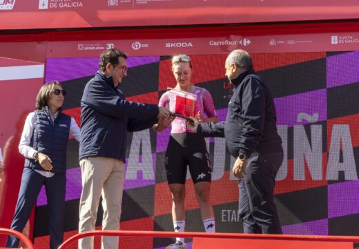 A Coruña viviu a chegada de La Vuelta Ciclista Femenina na súa terceira etapa