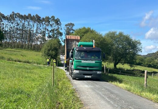 A chegada do bo tempo reactiva as reparacións nuns sete quilómetros da rede viaria de San Sadurniño