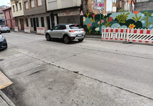 Comezan as obras de reurbanización integral da rúa Compostela, financiadas pola Deputación da Coruña con máis de 200.000 euros