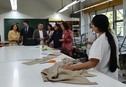 A Xunta traballa para que o Centro Integrado de FP Paseo das Pontes da Curuña sexa o Centro Nacional de referencia na FP de téxtil, confección e pel