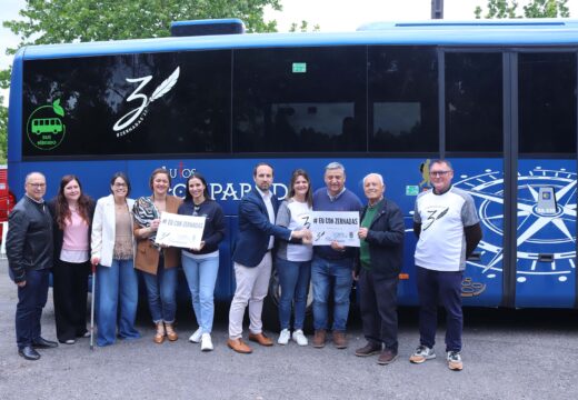Autos Comparado SL únese á petición do Día das Letras Galegas de 2027 para Diego Antonio Zernadas de Castro e rotula a súa flota co emblema da campaña “Zernadas 27”