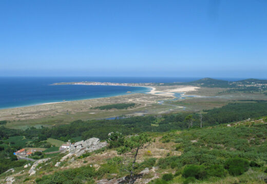 O Concello de Oleiros organiza unha ruta polo Parque natural de Corrubedo