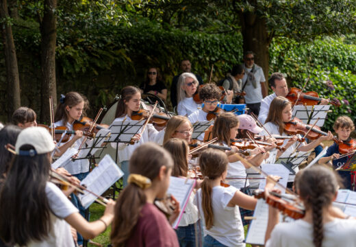 O Parque Romántico de Montrove acolle unha magnífica xornada de música co alumnado da Escola Municipal de Música