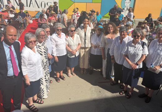 Oleiros homenaxea o labor das Fillas da Caridade polos seus 107 anos de servizo á parroquia