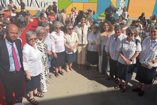 Oleiros homenaxea o labor das Fillas da Caridade polos seus 107 anos de servizo á parroquia