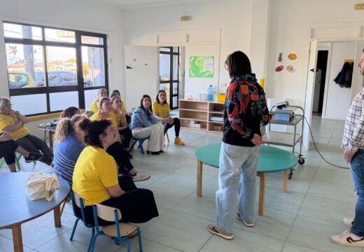 Remata a formación en varios centros educativos de Ribeira sobre a intervención en situacións de violencia contra a infancia
