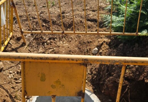 En marcha as obras de execución da nova rede de saneamento no núcleo de Outeiro, en Ouces
