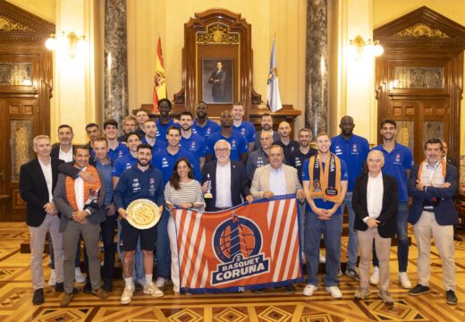 O Concello homenaxea ao Leyma Básquet Coruña polo seu ascenso á Liga ACB
