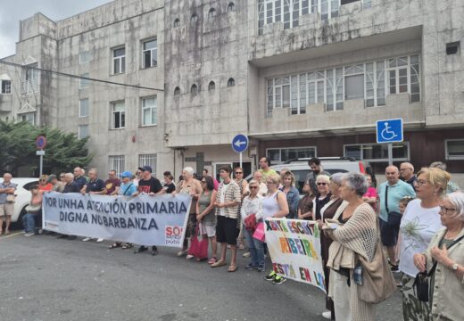 Máis poboación, menos médicos: o BNG reclama cubrir todos os médicos en Ribeira e Aguiño