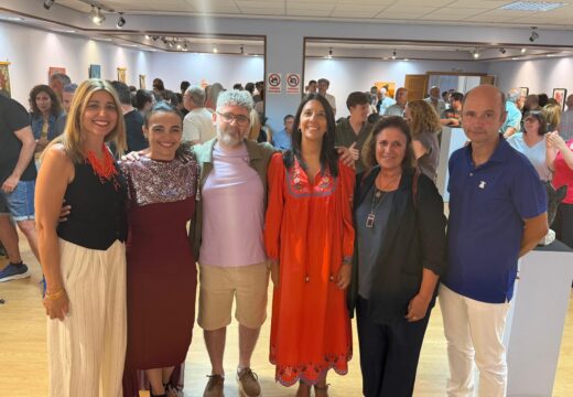 As mulleres protagonizan a exposición de Jontxu Argibay no Centro Cultural Lustres Rivas de Ribeira