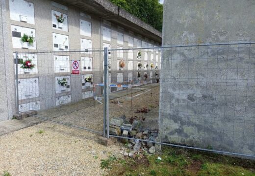 O Concello achegará 55.000 euros para solucionar de urxencia os afundimentos do cemiterio de Cortiñán