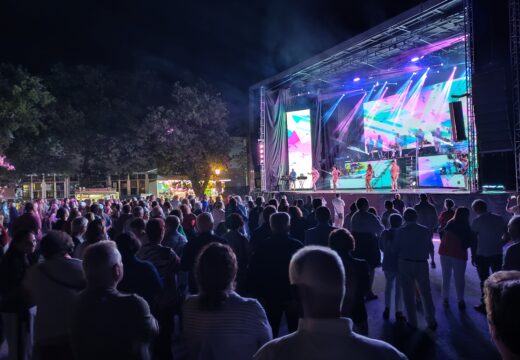 O PP de Arzúa acusa ao goberno tripartito de intentar eludir a súa responsabilidade pola situación das Festas do Carme
