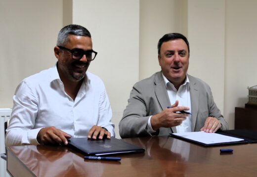 O alcalde e o presidente da Deputación asinaron o convenio que permitirá acometer as obras de humanización da Praza de Vigo