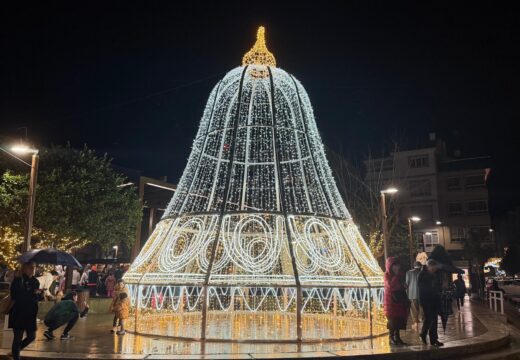 O Concello de Ribeira saca a licitación a iluminación decorativa do Nadal para dúas anualidades